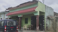 In Pics: बरेली में युवती के अपहरण पर बवाल, गुस्साए लोगों ने आरोपी का घर फूंका, पुलिस की गाड़ी तोड़ी