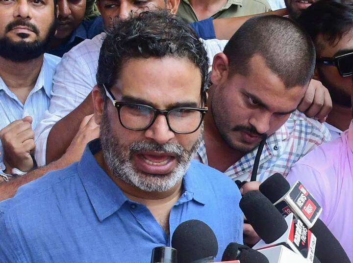 चुनावी रणनीतिकार ने चुनावों के मद्देनजर लोगों से आगे आकर खुद की भूमिका तय करने को कहा है.