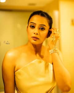 Priya Mani : ఫిల్మ్​ఫేర్​ కోసం లుక్స్​నే మార్చేసిన ప్రియమణి.. నలభైల్లో కూడా స్టన్నింగ్​గానే ఉంది