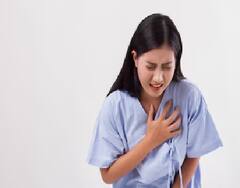 Health: શરીરમાં આ લક્ષણો અનુભવાય તો વિલંબ કર્યા વિના થઇ જાવ સાવધાન, હાર્ટ અટેકના છે આ સંકેત