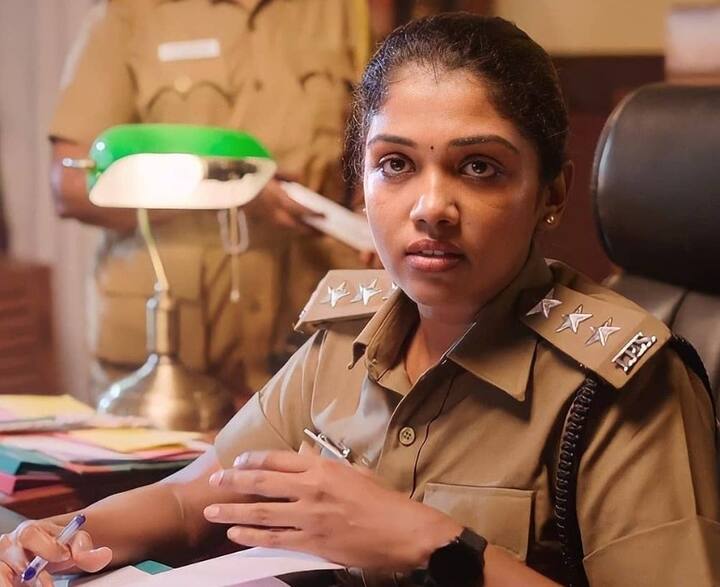 பரதேசி படத்தில் சிறிய கதாபாத்திரத்தில் நடித்ததன் மூலம் தமிழ் சினிமாவில் அறிமுகமானவர் ரித்விகா.