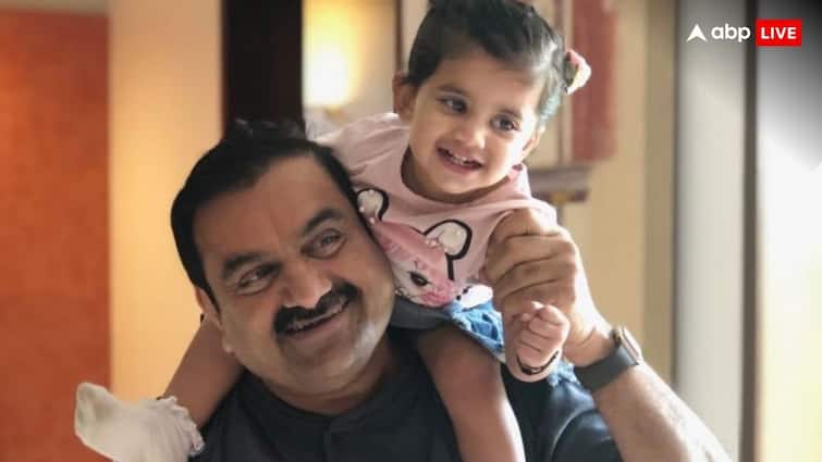 Gautam Adani Unveils 213 Billion dollar Succession Plan between his sons and nephews Gautam Adani: गौतम अडानी 2030 में छोड़ देंगे अपना पद, कुछ ऐसी है उनकी वसीयत, जानिए कौन संभालेगा जिम्मेदारी