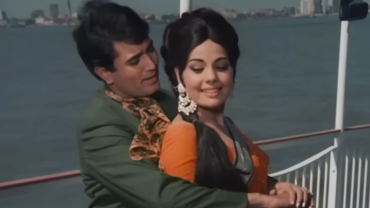 Rajesh khanna and mumtaz hotsell