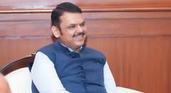 उपमुख्यमंत्री देवेंद्र फडणवीसांच्या हस्ते 47 झोपडपट्ट्यांना मालकी हक्काचे पट्टे; देशातला पहिलाच निर्णय असल्याचा दावा