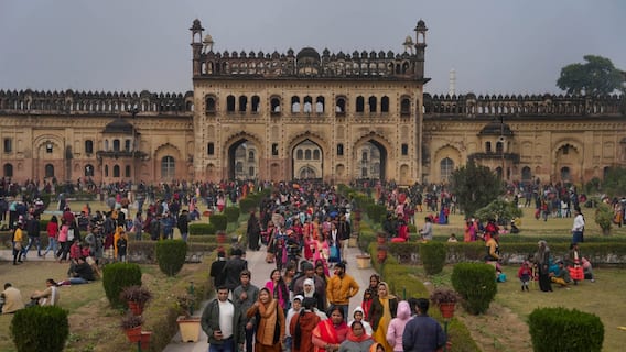 Waqf Board Assets: यूपी में है सबसे ज्यादा वक्फ बोर्ड की संपत्ति, पूरब से पश्चिम तक फैला है साम्राज्य