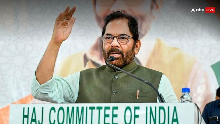 Waqf Act Amendment Bill Mukhtar Abbas Naqvi reaction it is necessary over Leaders opposition 'ये तो लाइलाज बीमारी बन गई है, हल जरूरी...', वक्फ एक्ट में संशोधन पर बोले मुख्तार अब्बास नकवी