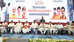 Photos: इंदौर में ट्रैफिक मित्र अभियान की शुरुआत, दो दिन सड़कों पर नजर आयेंगे डॉक्टर, वकील और छात्र