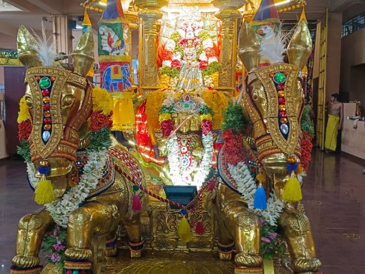 Karur Mariyamman Temple Aadi amavasai chariot festival - TNN கரூர் தேர் வீதிமாரியம்மன் ஆலயத்தில் ஆடி அமாவாசை தங்க தேரோட்டம்