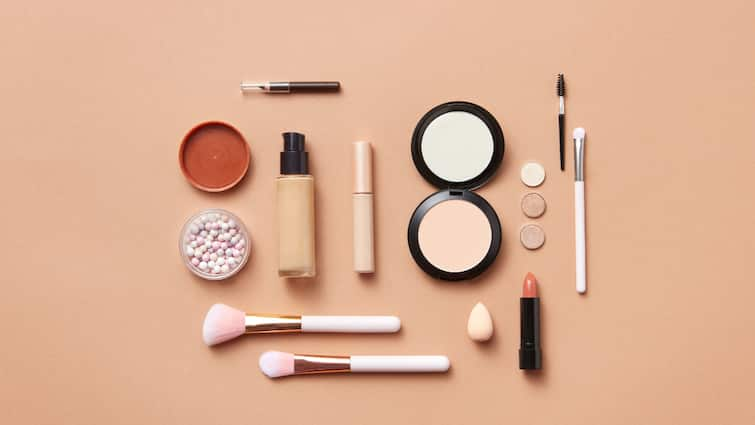 Makeup tips Oil based primers gel based primers benefits of oil and gel based primers SPF Oil-Based Primers Or Gel-Based? Know Which Type Is Best-Suited For Your Skin