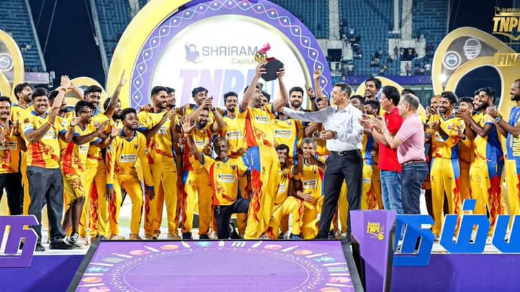 TNPL 2024 Final: Ashwin’s dindigal Dragons bring home the trophy in style beatng cova check the award winning list TNPL 2024 Final: டிஎன்பிஎல் சாம்பியன் பட்டம் வென்ற அஸ்வினின் திண்டுக்கல் டிராகன்ஸ் - மற்ற பரிசுகள் யாருக்கு?