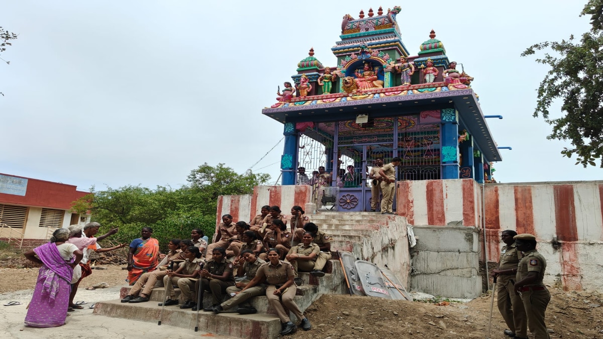 தேர்த்திருவிழா நடத்துவதில் இருதரப்பினர் இடையே பிரச்சனை - இந்து சமய அறநிலைத்துறை கட்டுப்பாட்டில் வந்த  கோயில்