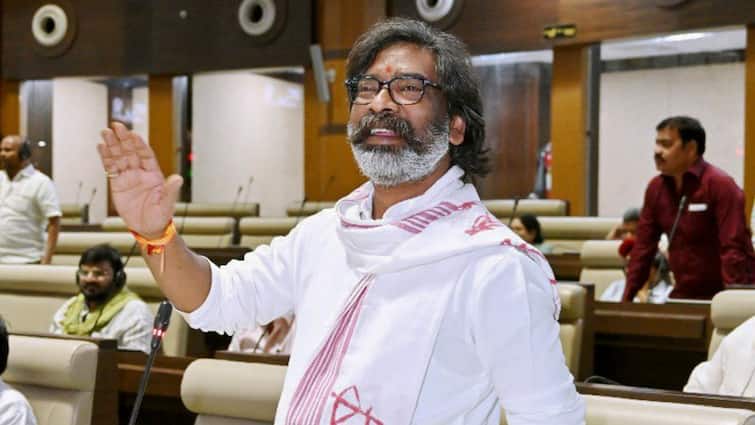 CM Hemant Soren extended date of Jharkhand Mukhyamantri Mainiya Samman Yojana सीएम हेमंत सोरेन ने झारखंडवासियों को दी खुशखबरी, 'मुख्यमंत्री मंईयां सम्मान योजना' को लेकर किया ये ऐलान