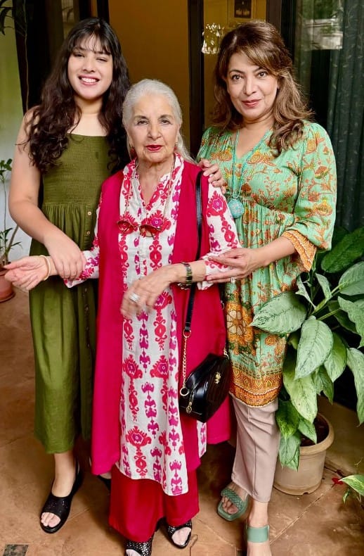 ਮਸ਼ਹੂਰ ਅਦਾਕਾਰਾ ਦੇ ਘਰ ਛਾਇਆ ਮਾਤਮ, ਸਦਮੇ 'ਚ ਪਰਿਵਾਰ