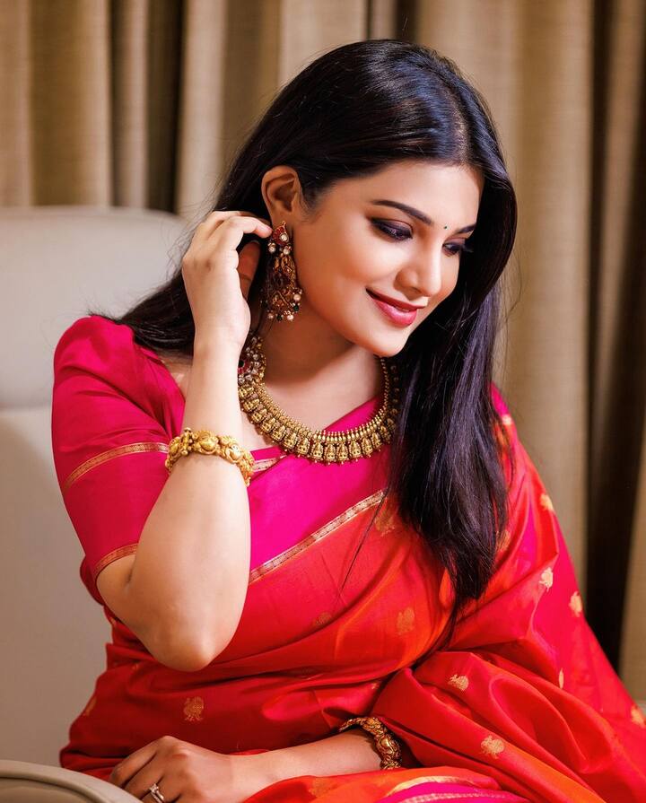 அசல் பட்டை விரல்களை பயன்படுத்தி தேய்த்தால் இதமாக இருக்க, பொலியான பட்டை தேய்த்தால் அது போல் இருக்காது.