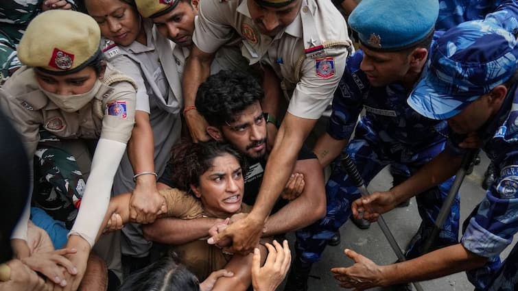 Bajrang Punia Statement Vinesh Phogat Semifinal Paris Olympics 2024 Wrestling 'She Was Kicked In India..': Bajrang Punia's Statement On Vinesh Phogat After Her Paris Olympics Semis Entry Goes Viral