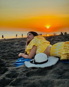 Mehreen: బీచ్ లో ‘ఎఫ్ 3’ బ్యూటీ- ఇసుక తిన్నెల్లో ఎంజాయ్ చేస్తూ ఫోటోలకు పోజులు