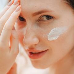 Sunscreen Usage : மழைக்காலத்திலும் சன்ஸ்கீரினை பயன்படுத்த வேண்டுமா?