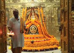 Somnath Mahadev: સોમનાથ મહાદેવને શ્રાવણ માસના બીજા દિવસે 165 કિલો કેસરી પુષ્પનો શણગાર કરવામાં આવ્યો, જાણો શું છે વિશેષતા