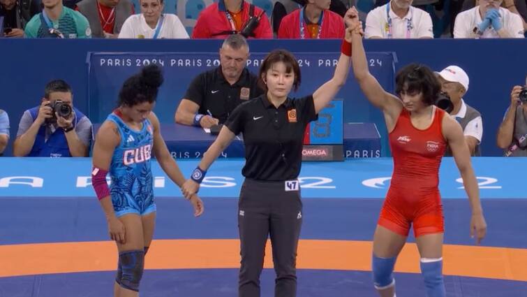 vinesh phogat becomes 1st female wrestler to reach final paris olympics 2024 women 50kg wrestling Vinesh Phogat: विनेश फोगाट की फाइनल में एंट्री, क्यूबा की पहलवान को एकतरफा अंदाज में हराया; भारत का चौथा मेडल पक्का