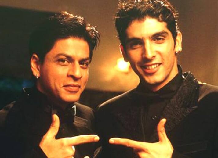 इसके बाद जायद खान के हाथ शाहरुख खान के साथ 'मैं हूं ना'  लग गई. इस फिल्म में उन्होंने सुपरस्टार के भाई का रोल प्ले किया था.  ये फिल्म बॉक्स ऑफिस पर सुपरहिट साबित हुई थी और जायद खान रातों रात स्टार बन गए थे.