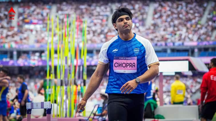 Neeraj Chopra qualifies for Paris Olympics 2024 finals with just one throw Arshad Nadeem qualifies too Paris Olympics 2024: এক থ্রোই যথেষ্ট, প্যারিসে জ্যাভলিনের ফাইনালে নীরজ, ব্যর্থ জীনা, ফাইনালে পাকিস্তানের নাদিমও