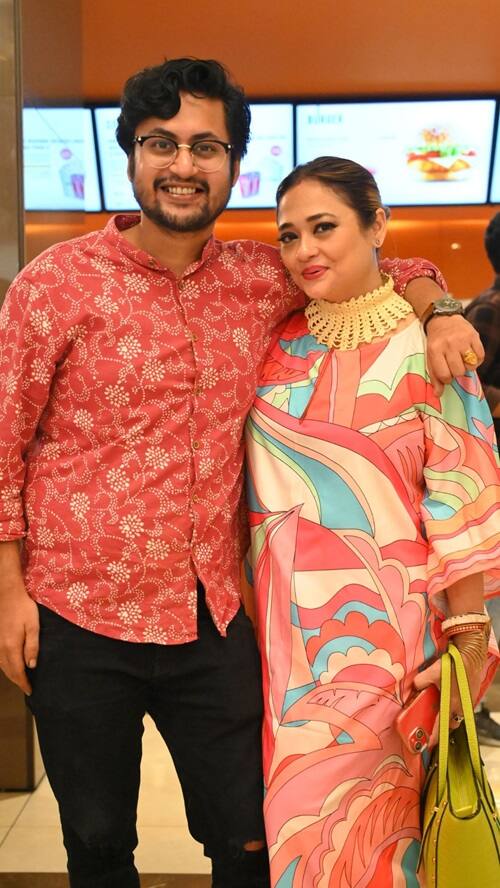 'কালিয়াচক চ্যাপ্টার ১' ছবির প্রিমিয়ারে চাঁদের হাট