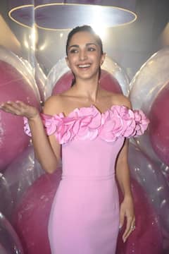 Kiara Advani In A Pink Off-Shoulder Dress Is Our Desi Barbie; SEE PICS
