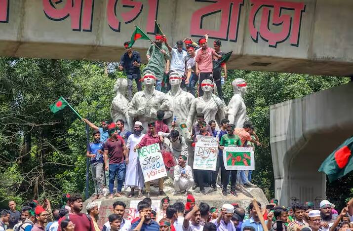 આર્મી ચીફે સલાહ આપી કે જો શેખ હસીના રાષ્ટ્રને સંબોધન કરશે તો યુવાનો અને વિરોધીઓ ગુસ્સે થઈ જશે.