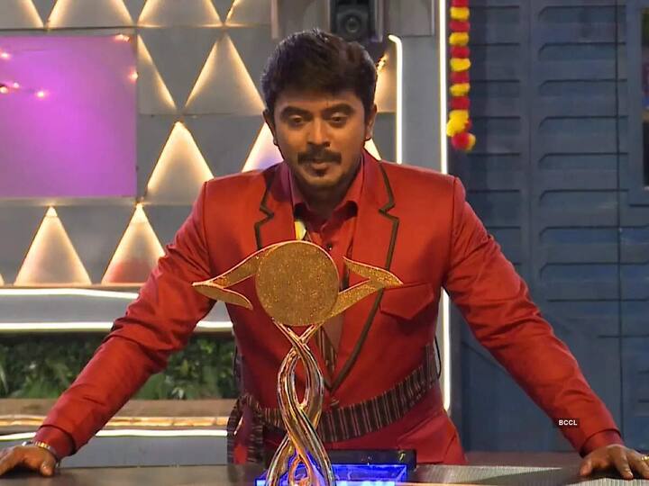 ஓடவும் முடியாது ஒளியவும் முடியாது.. 1 வீட்டில் 100 நாட்கள் இருக்க வேண்டும் என பில்டப் கொடுத்து ஆரம்பிக்கப்பட்ட பிக்பாஸ் நிகழ்ச்சிக்கு ஏகப்பட்ட ரசிகர்கள் உள்ளனர்