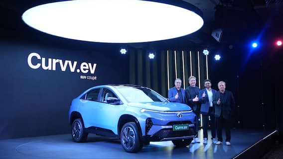 Tata Curvv EV : टाटा मोटर्सने लाँच केली पहिली इलेक्ट्रिक  SUV, 17.49 लाखांपासून किंमत; जाणून घ्या 7 व्हेरियंट आणि वैशिष्ट्ये
