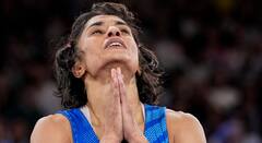 विनेश फोगाट के डिस्क्वॉलिफिकेशन पर शरद पवार गुट के सांसद का बड़ा बयान, जताई ये आशंका