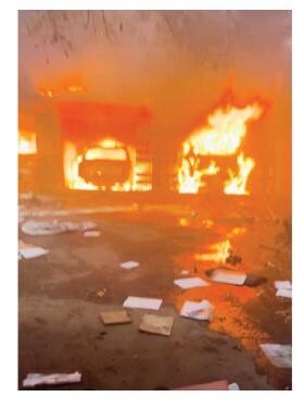 ਮਸ਼ਹੂਰ ਹਿੰਦੂ ਗਾਇਕ ਦੇ ਘਰ ਨੂੰ ਲੋਕਾਂ ਨੇ ਲਗਾਈ ਅੱਗ, ਫੂਕੇ ਸਾਰੇ ਸਾਜ਼