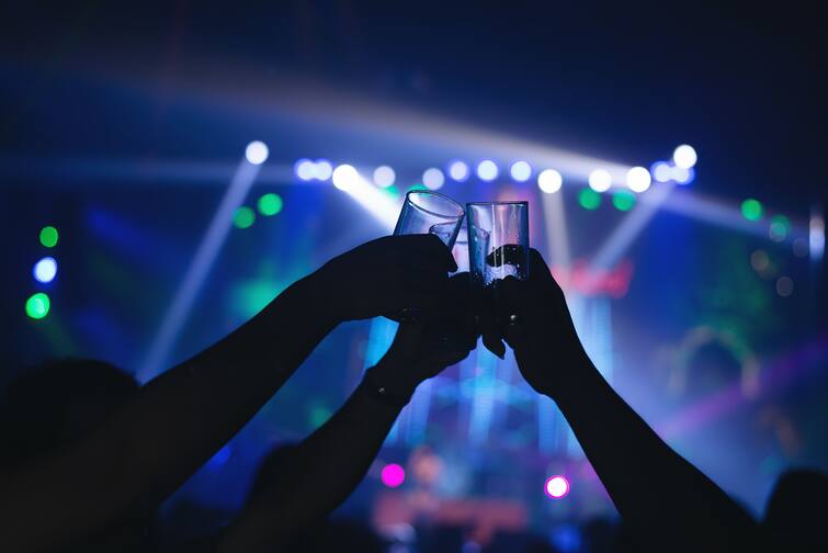 Karnataka govt allows shops and establishments to open till 1am in Bengaluru Bengaluru Nightlife: બેંગલુરુમાં નાઈટલાઈફને પ્રોત્સાહન આપવા સરકારે લીધો મોટો નિર્ણય