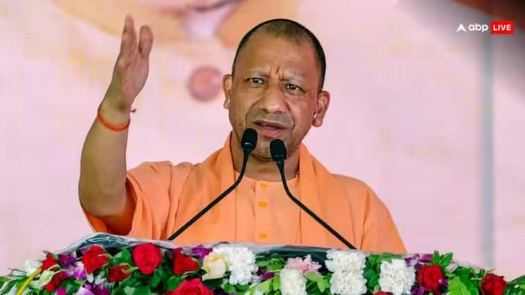 Chief Minister Yogi Adityanath claims Pakistan will either merge or be destroyed मुख्यमंत्री योगी आदित्यनाथ का दावा- पाकिस्तान का विलय होगा या समाप्त होगा