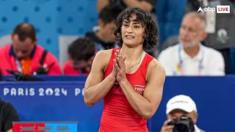 Vinesh Disqualified Updates vinesh phogat disqualified from wrestling paris olympic 2024 final know how much grace weight category રેસલિંગની વેટ કેટેગરીમાં કેટલો મળે છે ગ્રેસ, જેનાથી 100 ગ્રામ વધુ વજનદાર નીકળી વિનેશ ફોગાટ ?