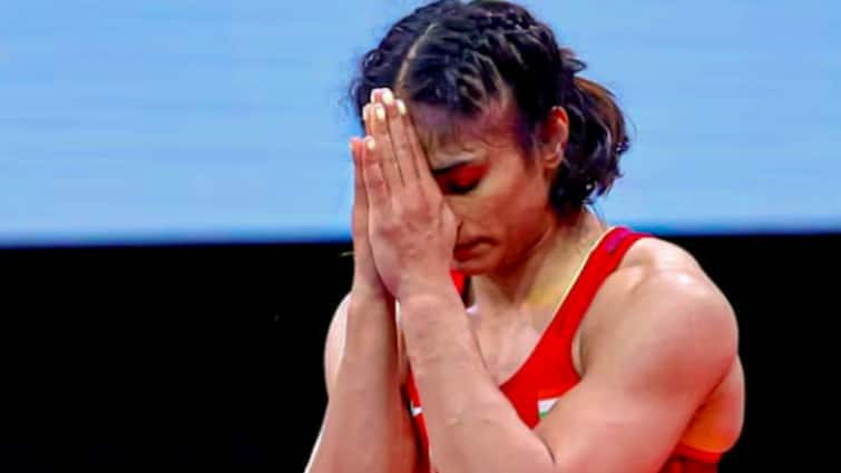 Vinesh Phogat continue 16 years old legacy by confirming medal in Wrestling for India reached final of 50 kg category in Paris Olympics 2024 Paris Olympics 2024: कुश्ती में भारत ने रचा इतिहास, 16 साल से नहीं टूटा है सिलसिला; विनेश फोगाट ने ली खास लिस्ट में एंट्री