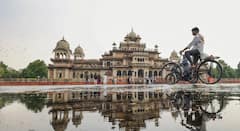 जयपुर में सुबह से झमाझम बरसात, पुष्कर झील लबालब, रेगिस्तान भी तरबतर, मौसम विभाग का क्या है अलर्ट?