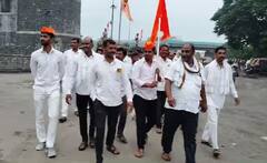 मराठ्यांचं 'भगवं वादळ' सोलापुरात! आज मनोज जरांगे पाटलांची शांतता रॅली, 'एक मराठा लाख मराठा' च्या घोषणांनी परिसर दणाणला