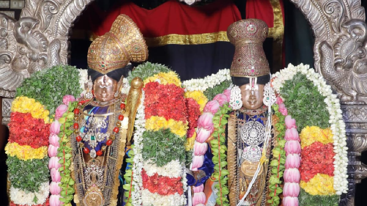 Srivilliputhur Therottam: ஸ்ரீவில்லிபுத்தூர் ஆண்டாள் கோயில் ஆடிப்பூர திருவிழா- கோவிந்தா கோபாலா பக்தி கோஷங்கள் முழங்க தேரோட்டம்