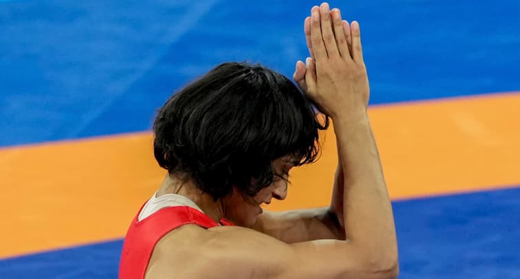 Vinesh Phogat Disqualification Paris Olympics WFI Considering Legal Action Against IOC UWW Paris Olympics 2024: WFI Considering Legal Action Against IOC, United World Wrestling Following Vinesh Phogat's Disqualification