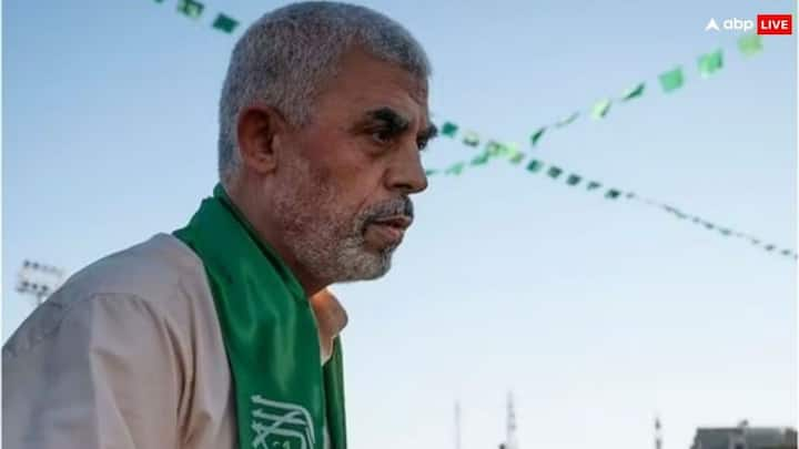 Yahya Sinwar As Hamas Chief: तेहरान में इस्माइल हानिया की हत्या के बाद हमास ने याह्या सिनवार को अपना नया नेता चुना है. सिनवार वही शख्स है, जिसे इजरायल पर किए भीषण हमले का मास्टरमाइंड कहा जाता है.