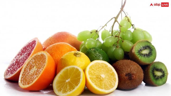 To recover quickly from dengue fever, one should pay special attention to their diet. Include fruits rich in vitamin C in their diet. Drink as much water as possible. Keep the body hydrated. This will help in quick recovery from dengue fever and the fallen platelets will also start increasing. Do you know what fruits should a dengue patient eat?