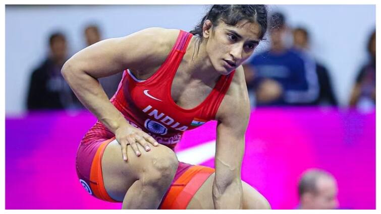 Vinesh Phogat Disqualified From Paris Olympic 2024 was an uproar House opposition asked the government stand विनेश हुईं डिस्क्ववालीफाई तो संसद में हंगामा, विपक्ष ने पूछा- सरकार का स्टैंड