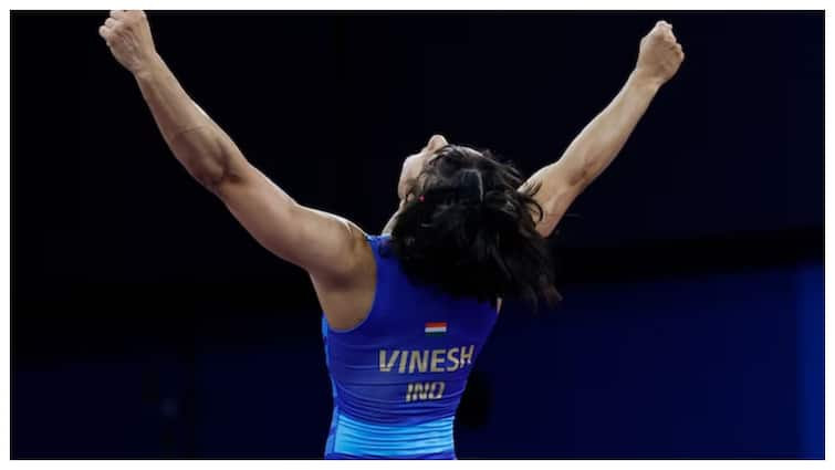 Congress Jairam Ramesh took a dig at PM modi asking whether he would call Vinesh Phogat Paris Olympics 2024 क्या विनेश फोगाट को कॉल करेंगे PM मोदी? मेडल पक्का होते ही किसने पूछ दिया ये सवाल