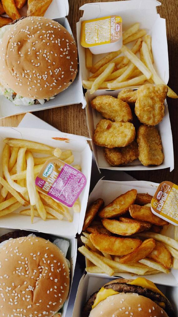 जंक फूडचे अतिसेवन आरोग्यासाठी घातक !