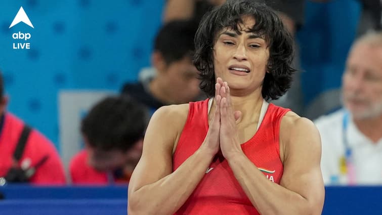 Paris Olympics Vinesh Phogat Disqualified Parliament Members along with Olympics medal winners like Vijender Singh accuses conspiracy Vinesh Phogat Disqualified: ষড়যন্ত্রের শিকার বিনেশ? প্রশ্ন তুলেছেন সাংসদ থেকে শুরু করে অলিম্পিক্স পদকজয়ীরাও