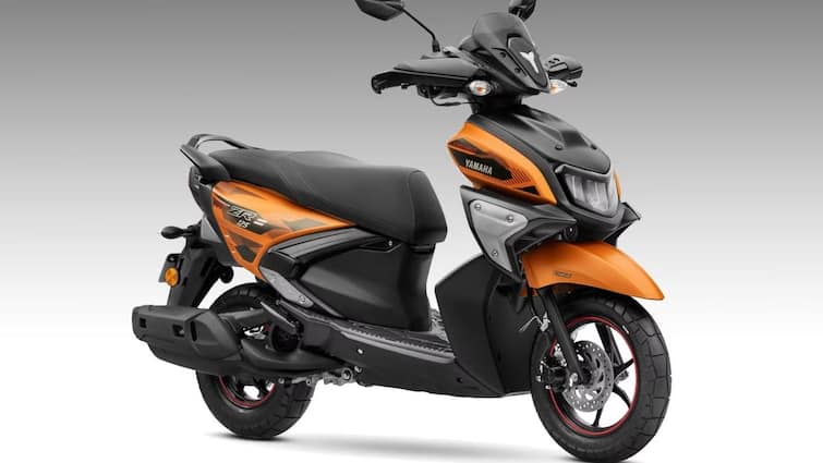 Yamaha Ray ZR Hybrid Scooter is now Hot Selling in Europe Countries Check Details Yamaha Ray ZR Hybrid Sales in Europe: యూరోప్‌లో దూసుకుపోతున్న మేడ్ ఇన్ ఇండియా స్కూటీ - ఒక్క నెలలో 13 వేలకు పైగా సేల్స్!