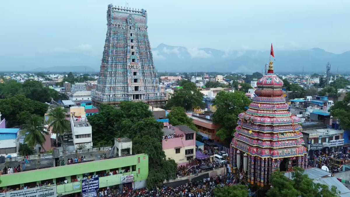 Srivilliputhur Therottam: ஸ்ரீவில்லிபுத்தூர் ஆண்டாள் கோயில் ஆடிப்பூர திருவிழா- கோவிந்தா கோபாலா பக்தி கோஷங்கள் முழங்க தேரோட்டம்