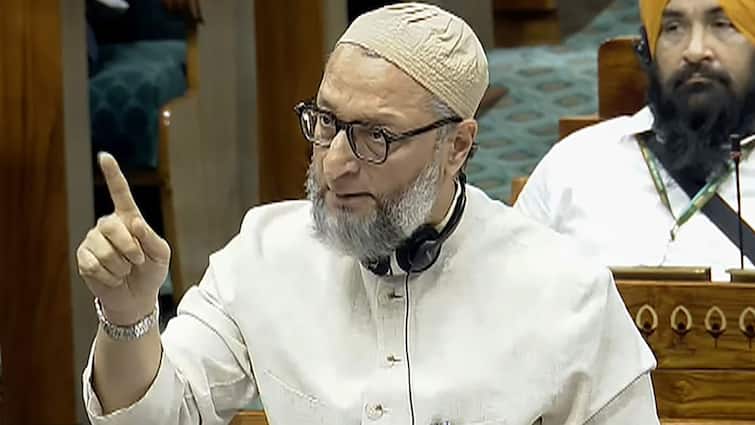 Waqf Amendment Bill 2024 AIMIM Chief Asaduddin Owaisi Attack On Modi Government says this is against Muslims Waqf Amendment Bill: ‘ये मुसलमानों के खिलाफ है’, वक्फ संशोधन बिल पर असदुद्दीन ओवैसी ने साधा मोदी सरकार पर निशाना