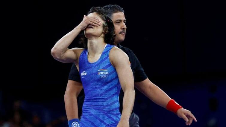 विनेश फोगाट को वापस मिलेगा रिटायरमेंट!  भारत लौटकर यह महान कार्य करेंगे;  बहन बबीता फोगाट ने दिए सुराग